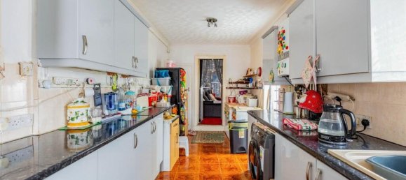  House in Wellingborough, United Kingdom No. 2598 9