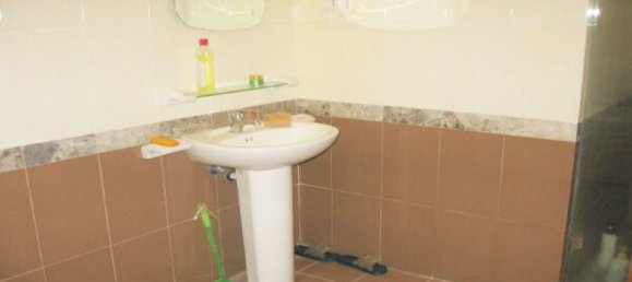 Apartamento de 3 dormitorios en Dong Da, Vietnam No. 6604 8