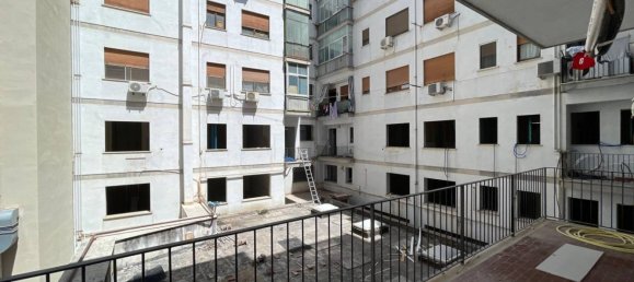 2 Schlafzimmer Wohnung in Palermo, Italy, Nr. 275248 4