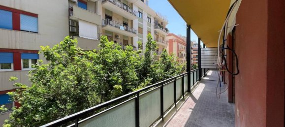 2 Schlafzimmer Wohnung in Palermo, Italy, Nr. 275248 2