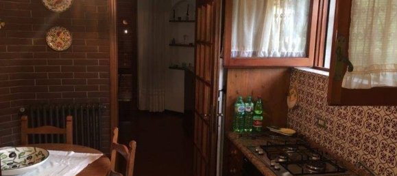 3 Schlafzimmer Villa in Massa, Italy, Nr. 66547 11