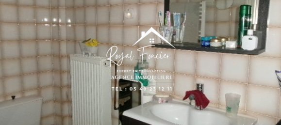 Casa de 3 dormitorios en Yzeures-sur-Creuse, France No. 81208 15