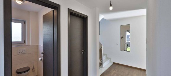 3 bedrooms House in Nurnberger Land, Germany No. 274031 8