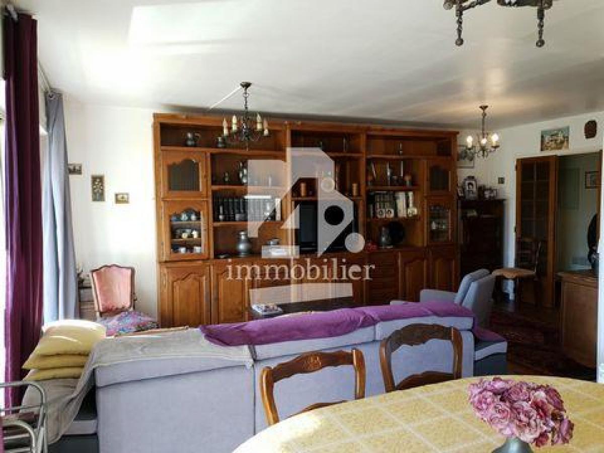 3 bedrooms Condo in Frejus, France No. 13856