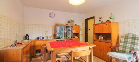 3-salle Villa à Loreto, Italy No. 144907 10