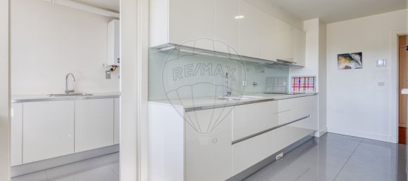 4 bedrooms Apartment in Porto, Portugal No. 111902 13