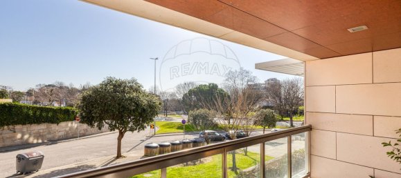 4 bedrooms Apartment in Porto, Portugal No. 111902 11