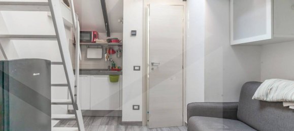 Studio in Milan, Italy No. 241383 4