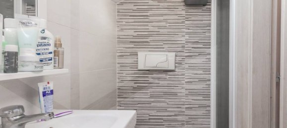 Studio in Milan, Italy No. 241383 11