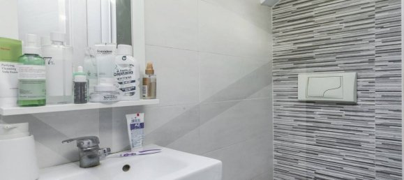 Studio in Milan, Italy No. 241383 10