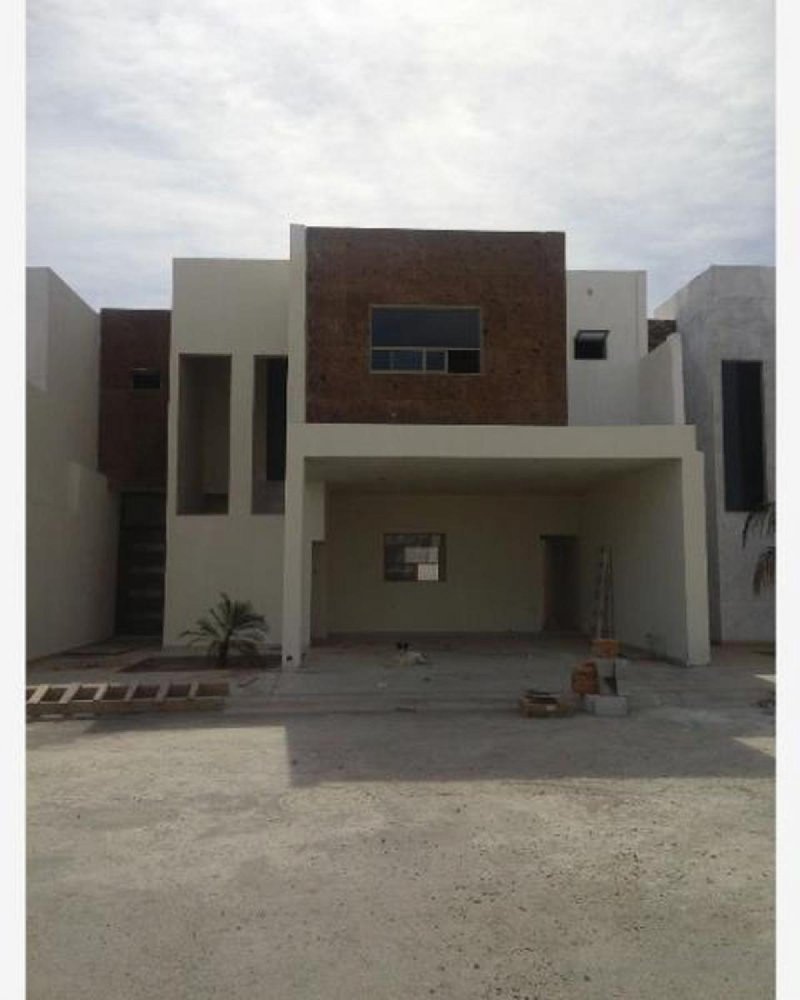 3 bedrooms House in Playa Vicente, Mexico No. 156000