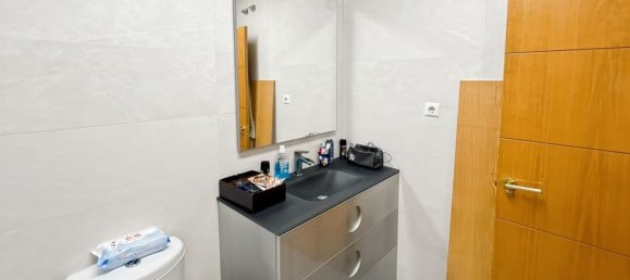 Apartamento de 2 dormitorios en Madrid, Spain No. 173045 14