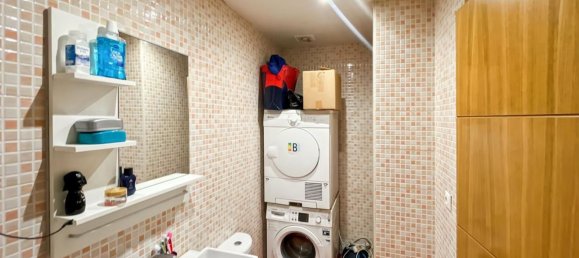 Apartamento de 2 dormitorios en Madrid, Spain No. 173045 22