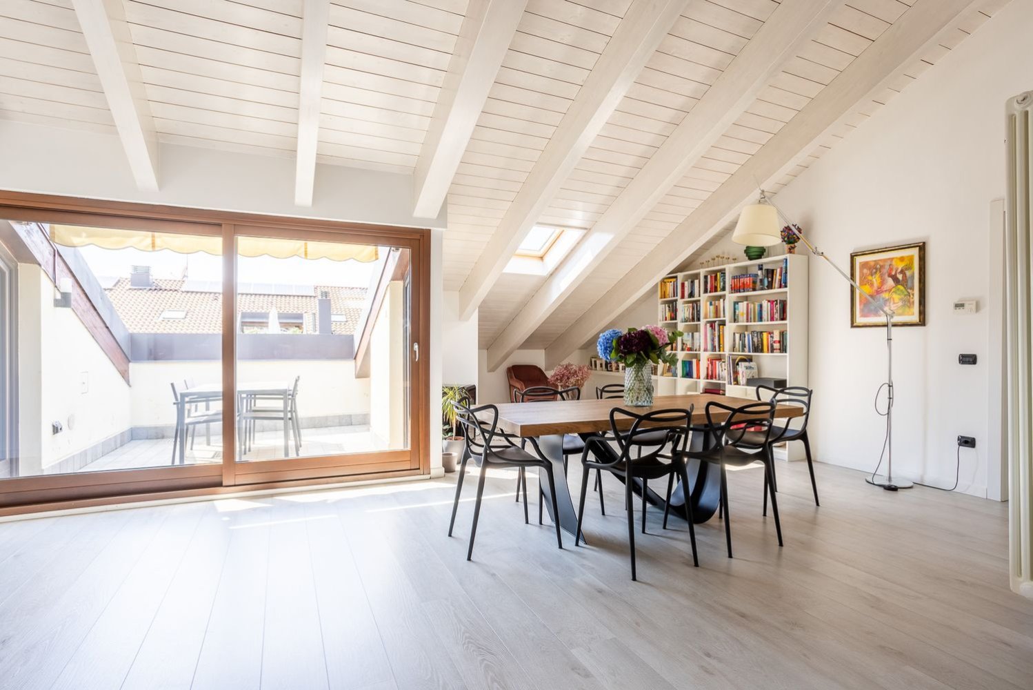 4 غرف نوم شقة في Monza, Italy رقم 361181