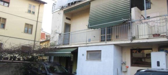 2 rooms Apartment in Florence, Italy No. 277117 8