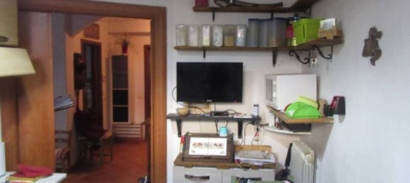 2 rooms Apartment in Florence, Italy No. 277117 4