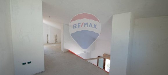 5 rooms Apartment in Ostra, Italy No. 7876 18