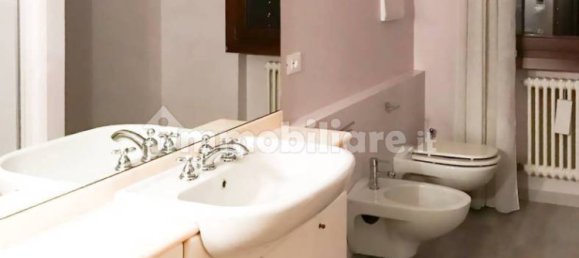 3 Schlafzimmer Villa in Monticello Conte Otto, Italy, Nr. 282897 9