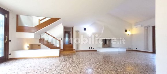 3 Schlafzimmer Villa in Monticello Conte Otto, Italy, Nr. 282897 31