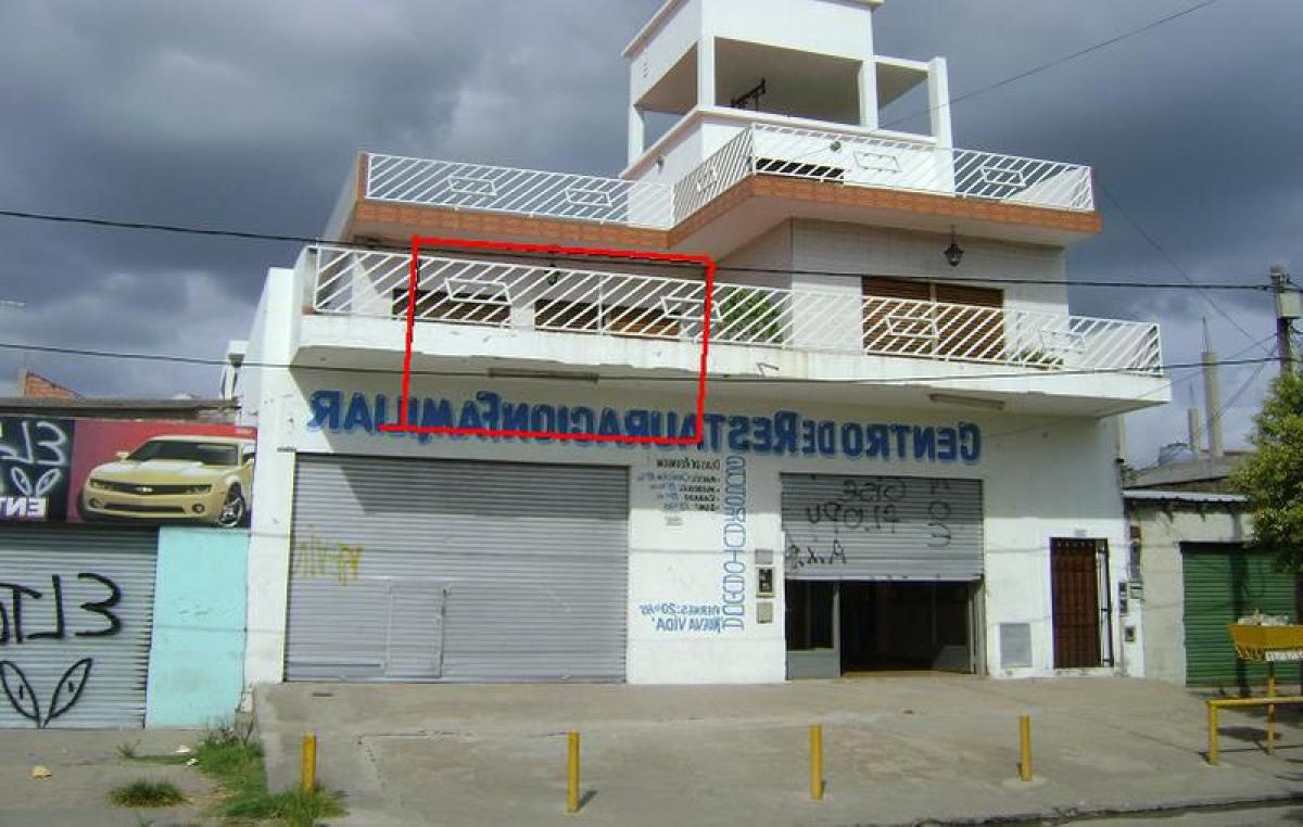 Casa T3 em Bermudez, Argentina N.º 1622