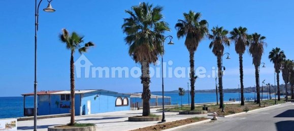 2 bedrooms Apartment in Crucoli, Italy No. 345159 8