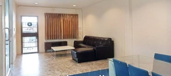 4 bedrooms Bungalow in Wang Thonglang, Thailand No. 17965 3