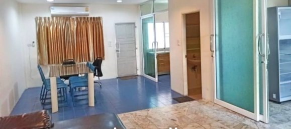 4 bedrooms Bungalow in Wang Thonglang, Thailand No. 17965 6