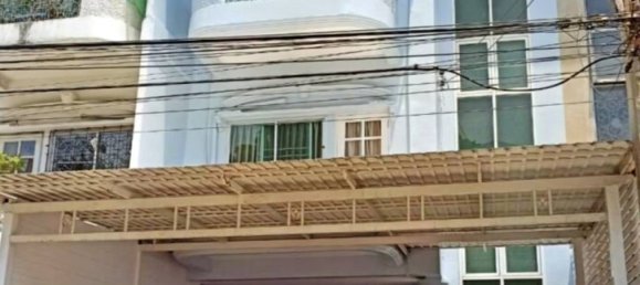 4 bedrooms Bungalow in Wang Thonglang, Thailand No. 17965 2