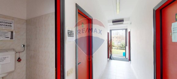 Lagerhaus in Traversetolo, Italy 700m², Nr. 310292 8