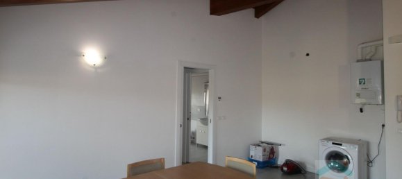 2غرفة شقة في Udine, Italy رقم 68829 3