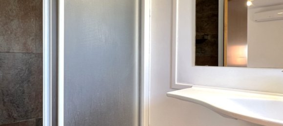 4 غرف نوم منزل في Girona, Spain رقم 137786 36