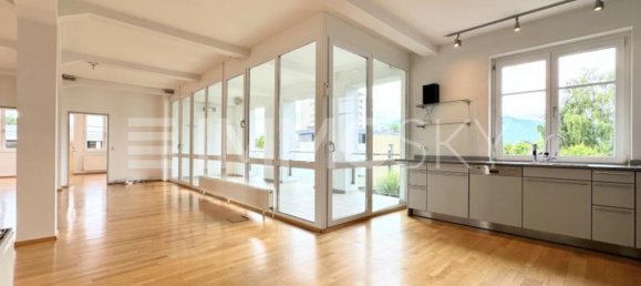 5 rooms Apartment in Lustenau, Austria No. 259930 2