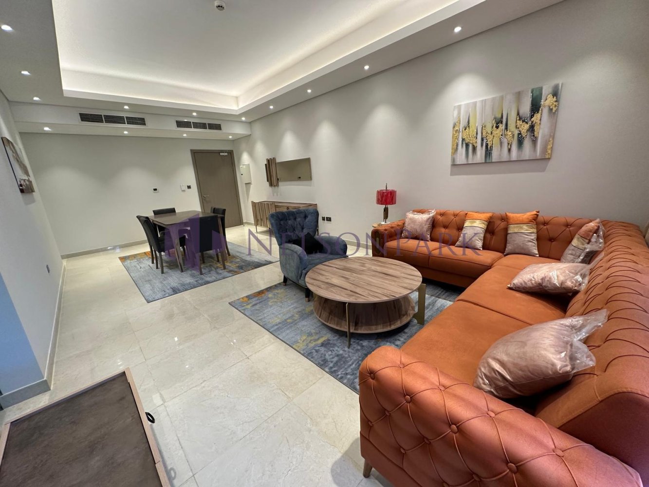 Apartamento de 2 dormitorios en Doha, Qatar No. 2075