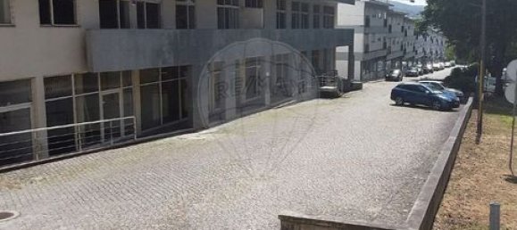 370m² Building in Moreira de Conegos, Portugal No. 190075 11