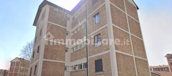4 rooms Apartment in Turin, Italy No. 278957 6