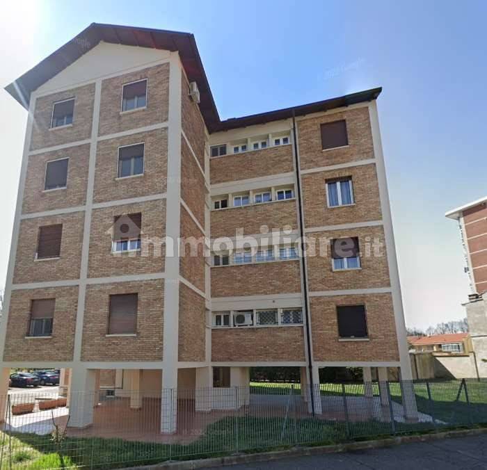 4 rooms Apartment in Turin, Italy No. 278957