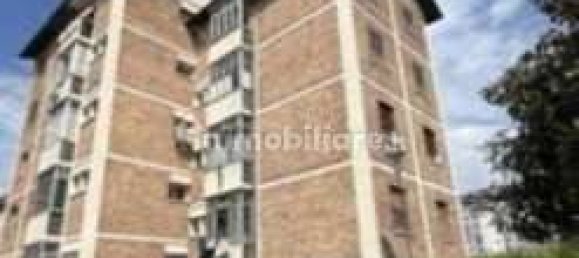 4 rooms Apartment in Turin, Italy No. 278957 3