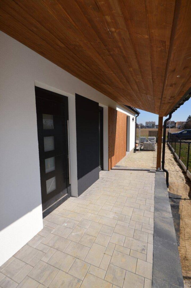 Casa de 5 habitaciónes en Grosspetersdorf, Austria No. 251016