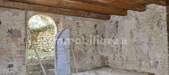 2 Schlafzimmer Haus in Vallo di Nera, Italy, Nr. 67475 10