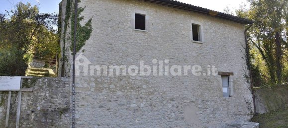 2 Schlafzimmer Haus in Vallo di Nera, Italy, Nr. 67475 6
