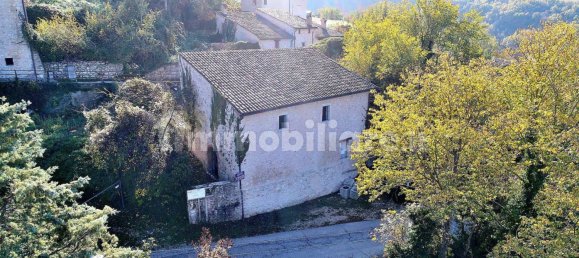 2 Schlafzimmer Haus in Vallo di Nera, Italy, Nr. 67475 4