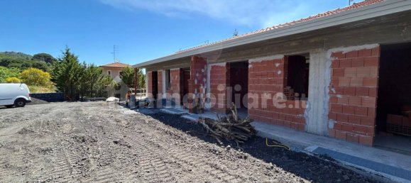 2 bedrooms Villa in Nicolosi, Italy No. 159557 5