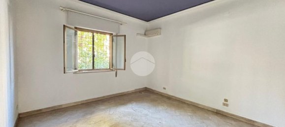 Apartamento de 4 dormitorios en Palermo, Italy No. 331878 4