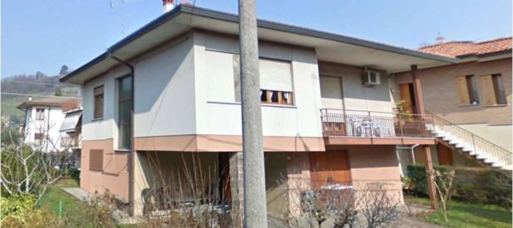 2 bedrooms House in Arzignano, Italy No. 305803 2