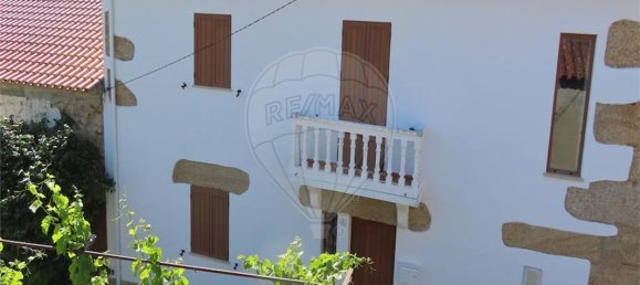 3 bedrooms House in Almaceda, Portugal No. 165879 12