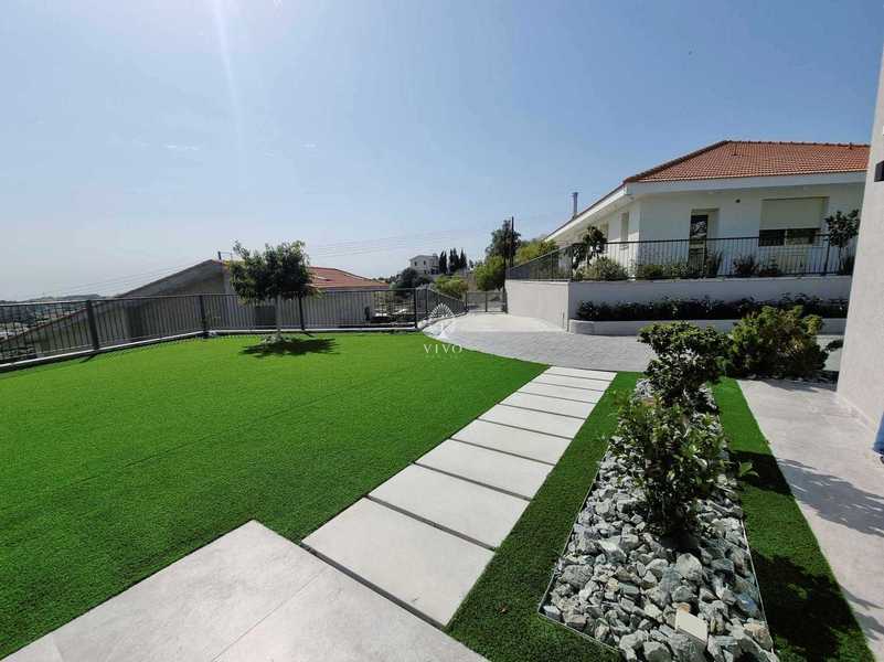 4 bedrooms Villa in Parekklisia, Cyprus No. 19191