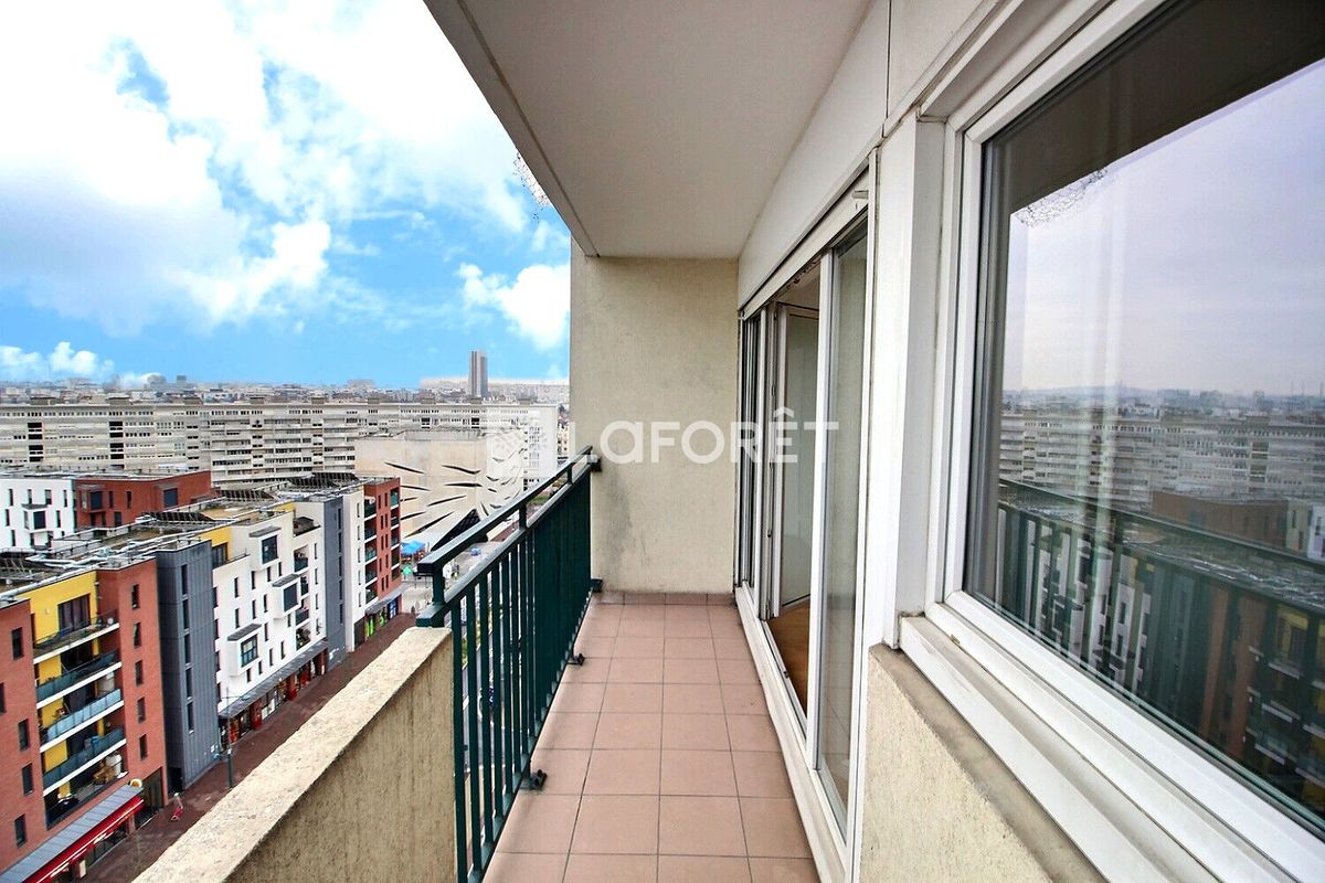 2 chambres Appartement à Gennevilliers, France No. 169164