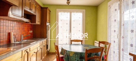 3 bedrooms Castles in Haute-Savoie, France No. 196878 5