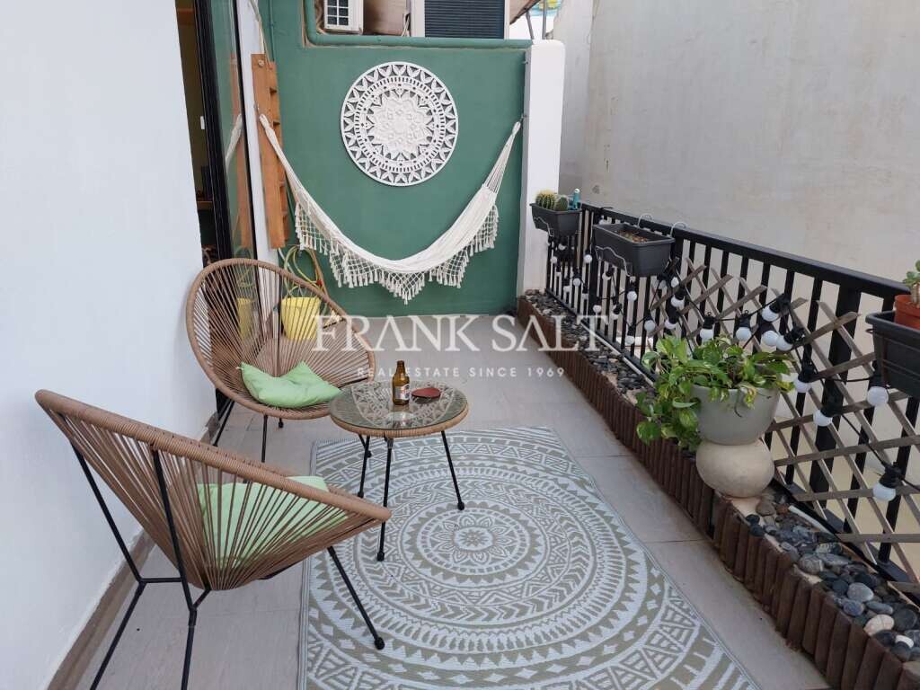 3 bedrooms Maisonette in Attard, Malta No. 1564