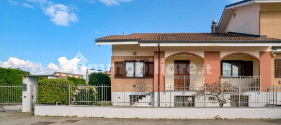 5 غرف نوم فيلا في Volvera, Italy رقم 27466 41